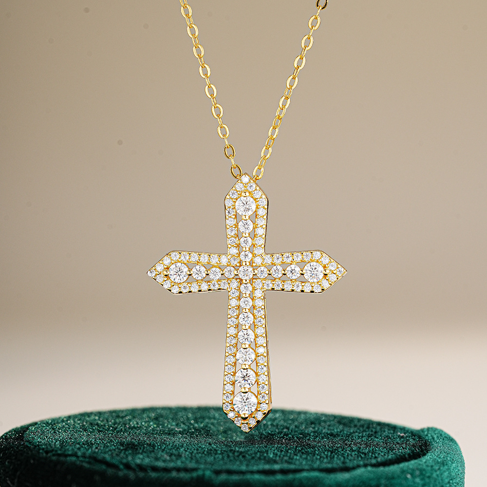 Cross Pendant Necklace Gold - สร้อยคอจี้รูปกางเขนประดับเพชรและมอยส์ซาไนต์สำหรับผู้หญิง ทำจากทองคำแท้ 18k คุณภาพหรูหรา