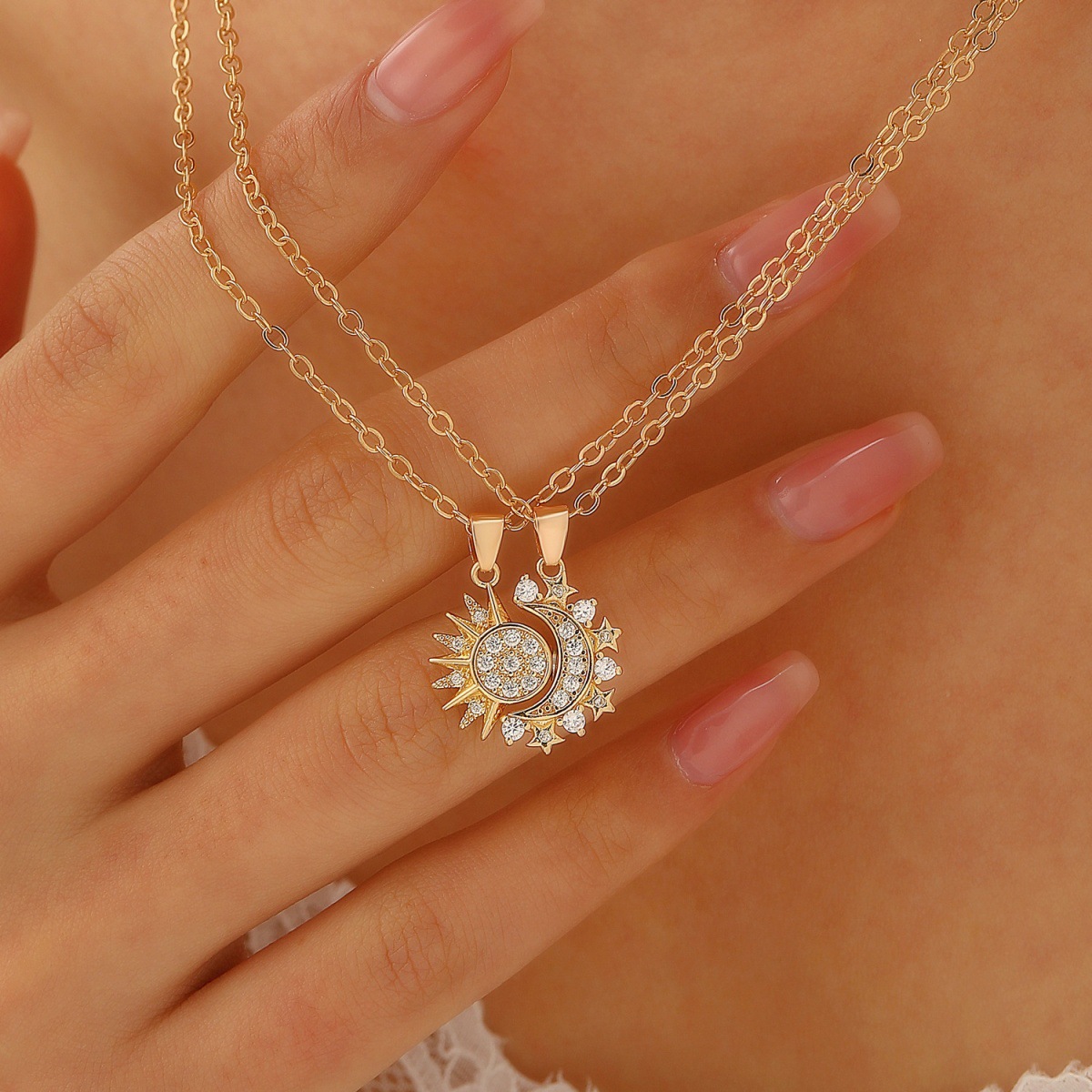 สร้อยคอคู่แม่เหล็ก 2 ชิ้น สำหร - Magnetic Couple Matching Necklaces บทวิจารณ์และราคา